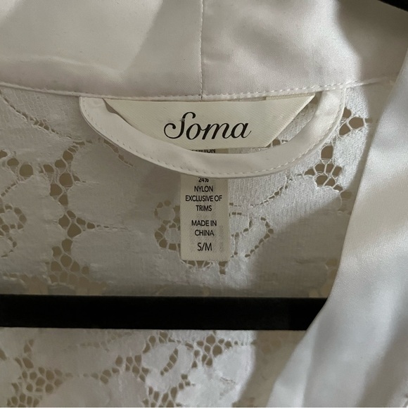 Soma White Lace Crochet Satin Wrap Robe Intimates Sleepwear Sz S/M EUC - Picture 4 of 15